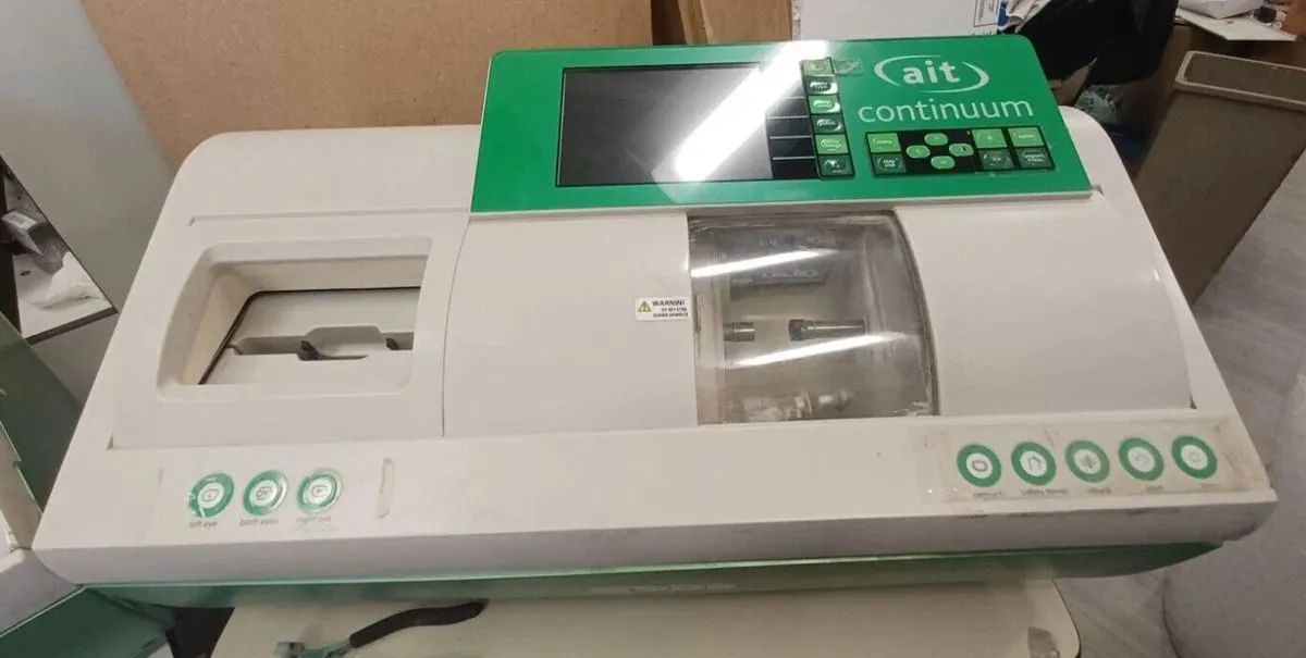 Máquina de corte  AIT Continuum para Oticas 