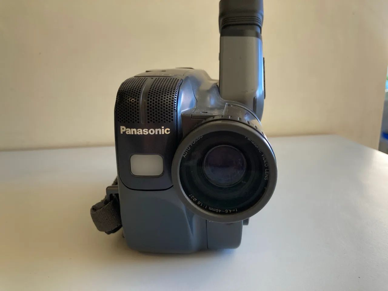 FILMADORA PANASONIC S VHS C (VIDEO MOVIE CÂMERA NV -S 100 - S VHS