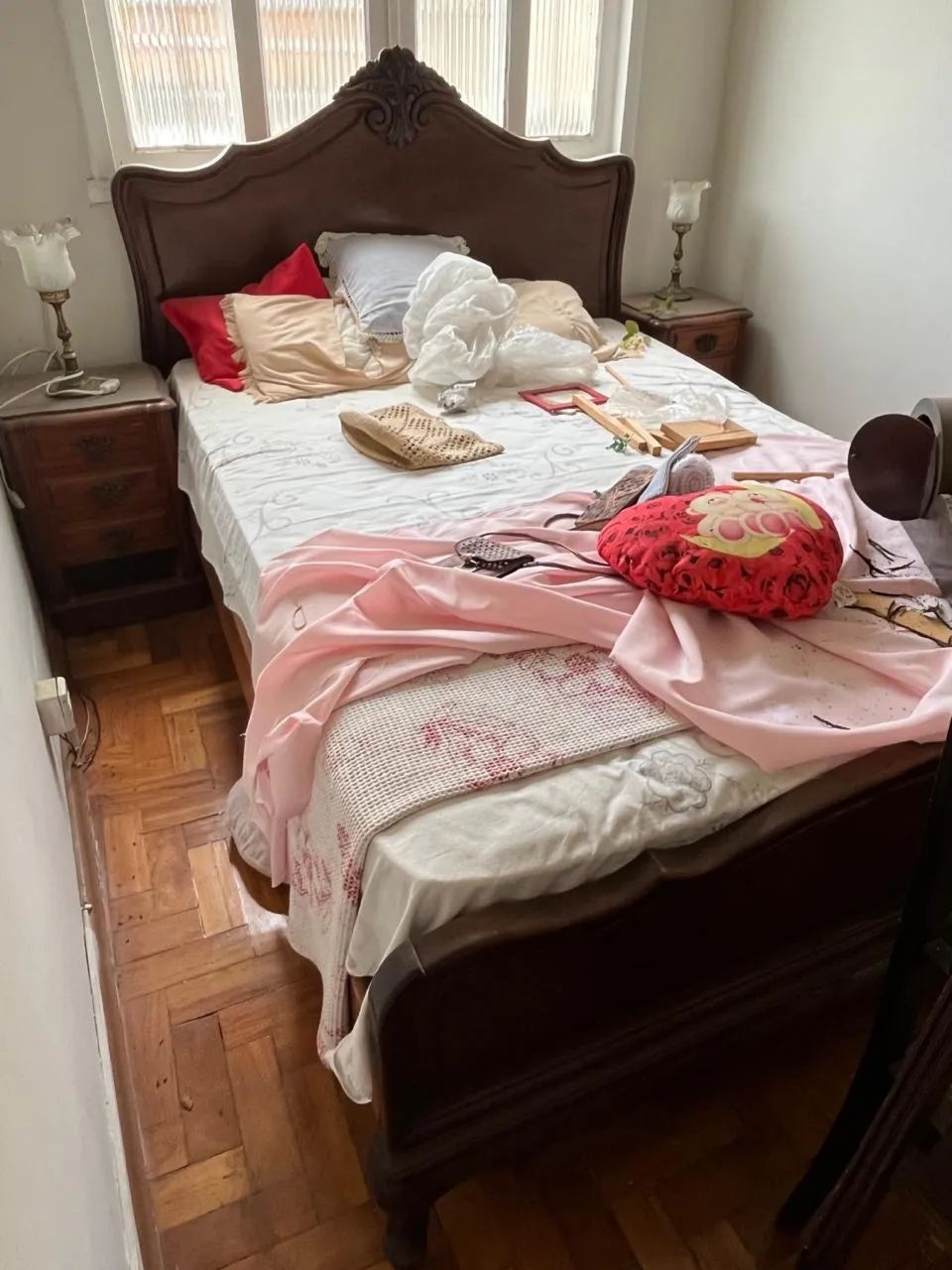 Cama madeira maciça