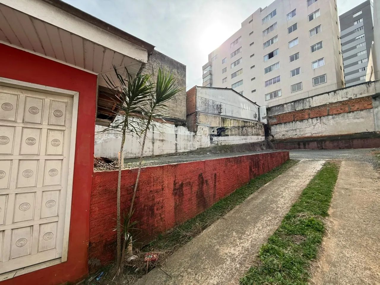 ESTACIONAMENTO PARA LOCAÇÃO NO CENTRO - Foto 2
