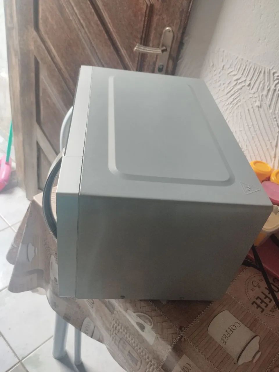 Vendo Microondas Philco 26L com defeito - Foto 3