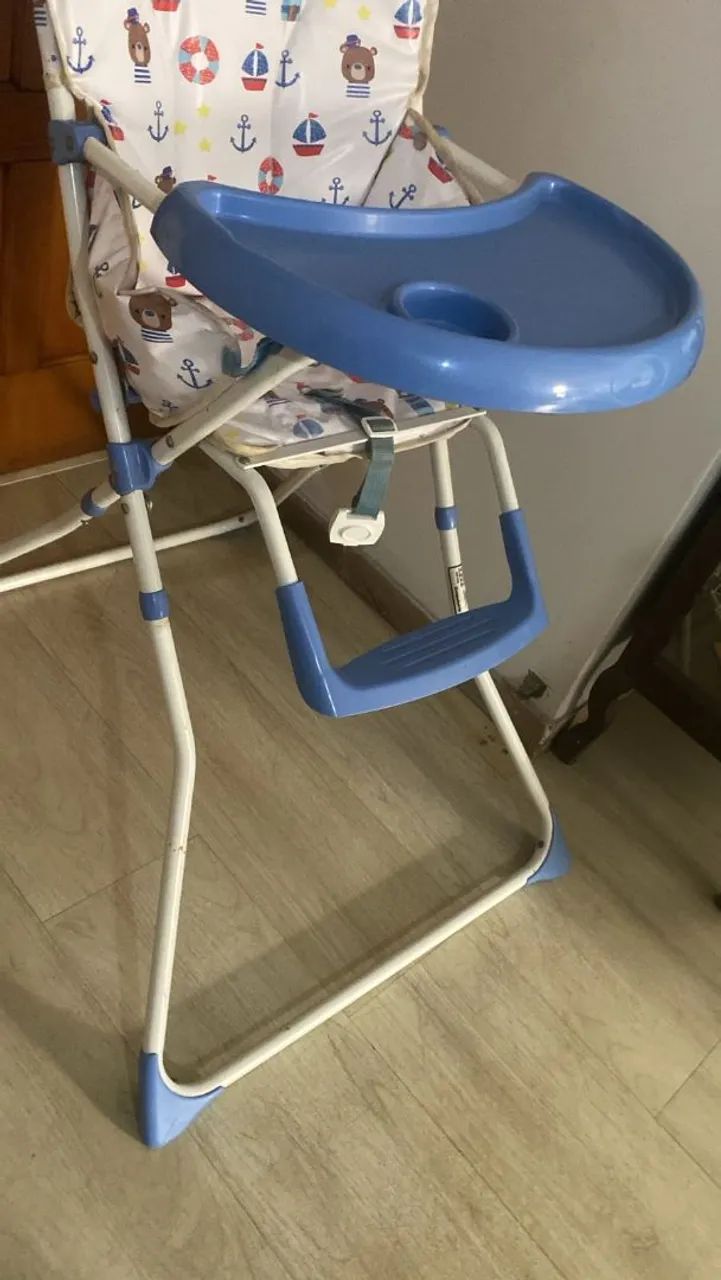 Vendo cadeirinha de refeiçao