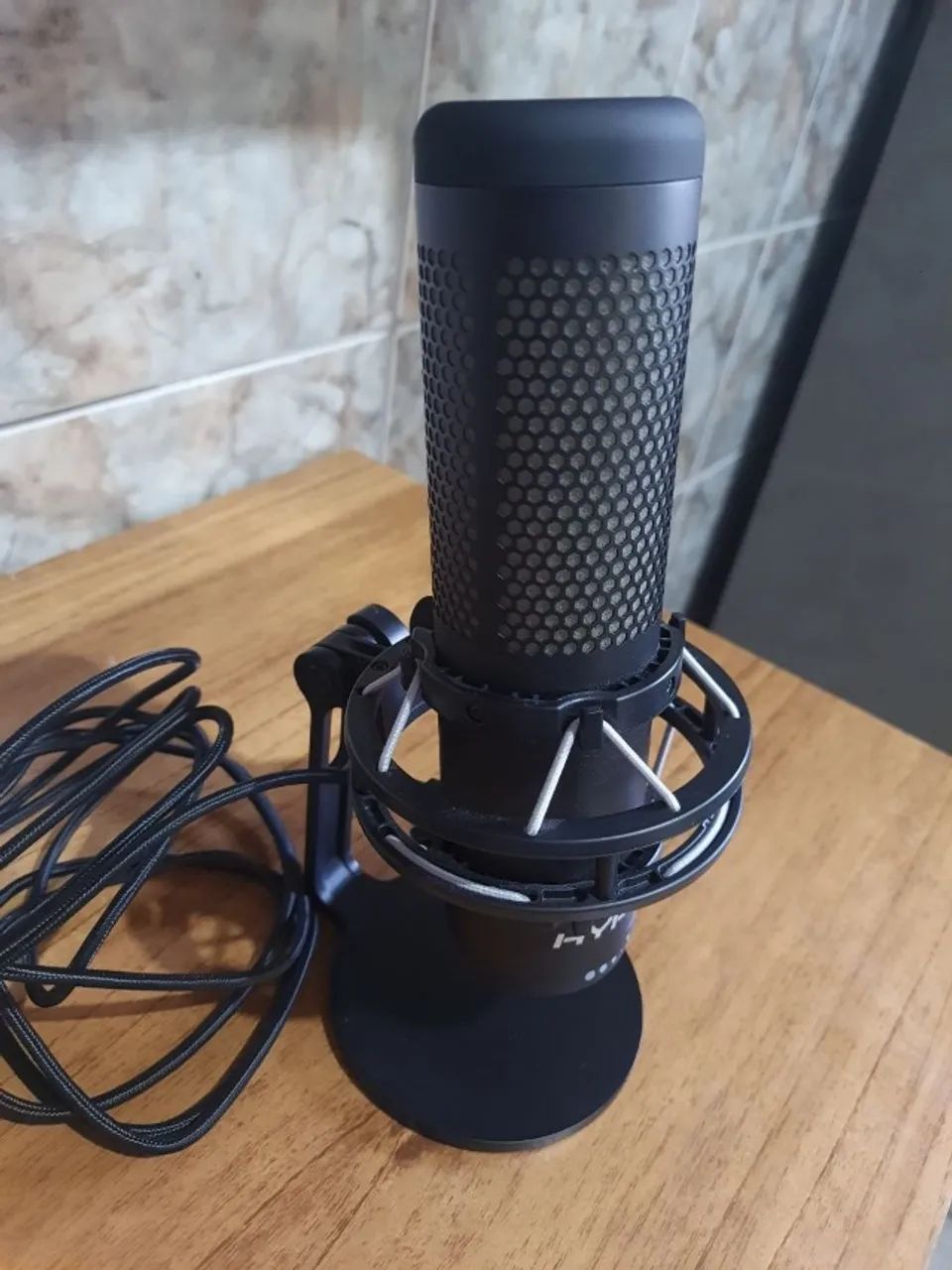 Microfone Condensador HyperX QuadCast S - Foto 4