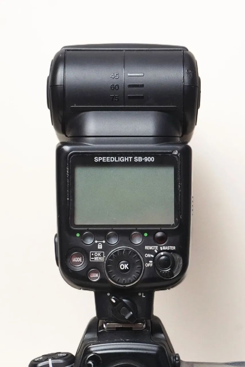 Flash nikon  sb900 - Foto 2