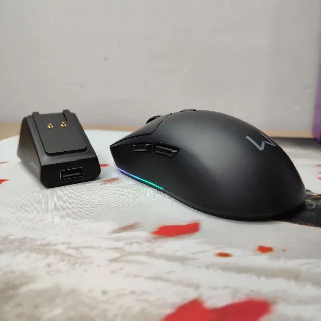 Mouse Sem Fio Magnus com Base Preto Warrior