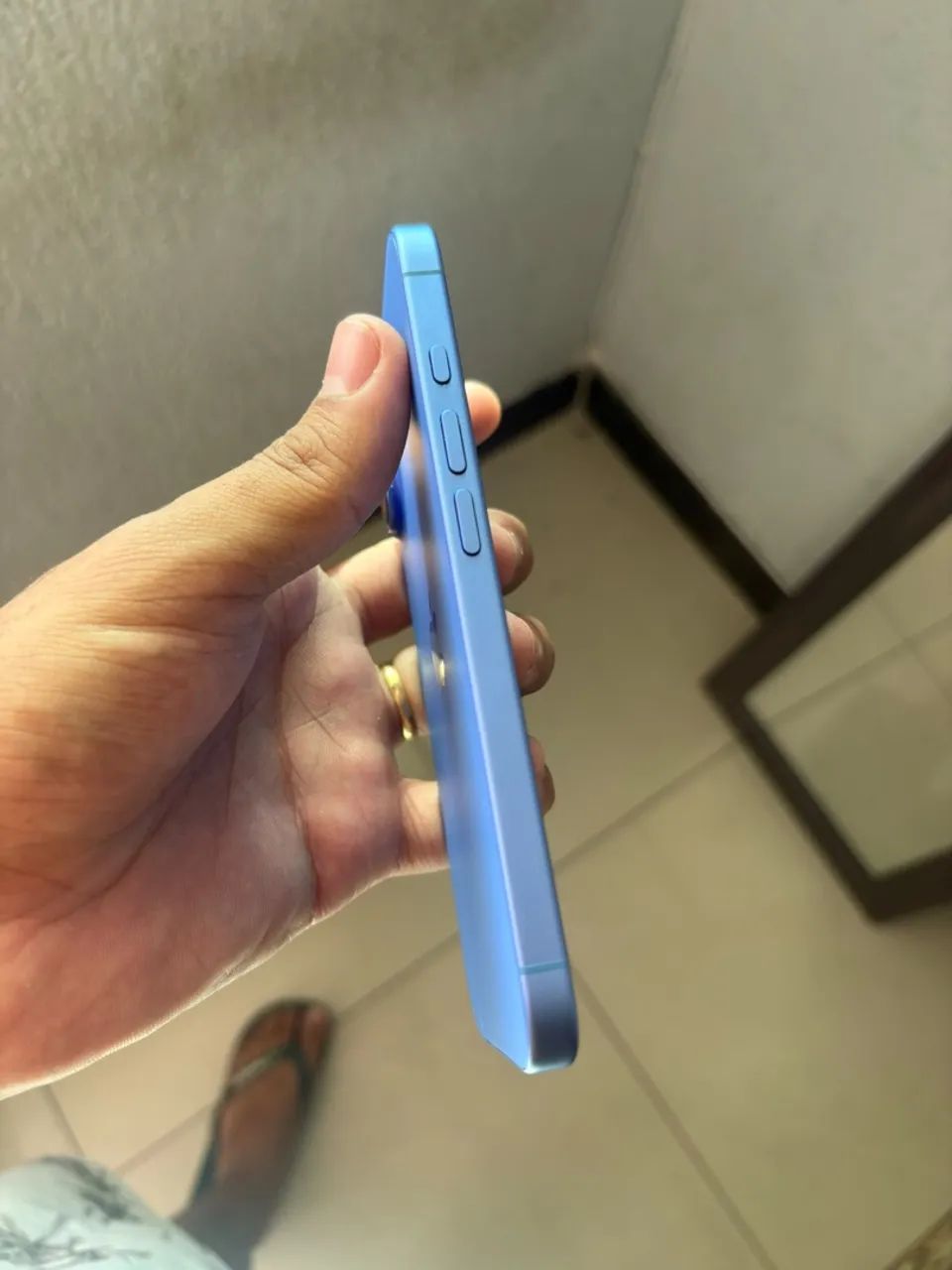 iPhone 16 azul  - Foto 5