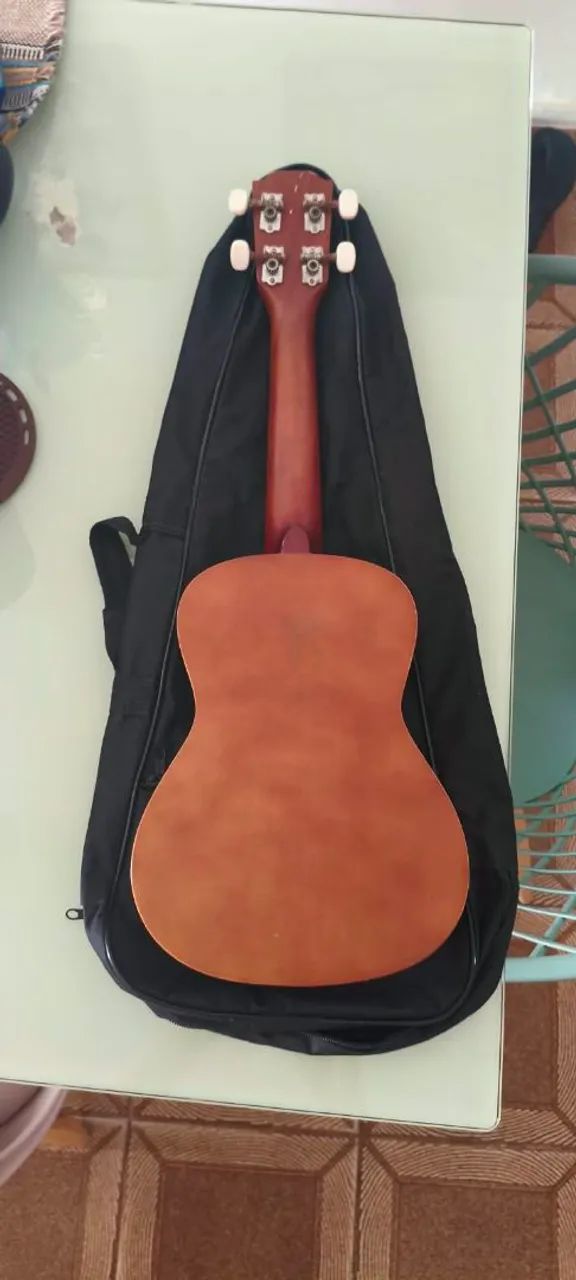 Ukulele Médio Vogga em excelente estado e capa para Ukulele - Foto 2
