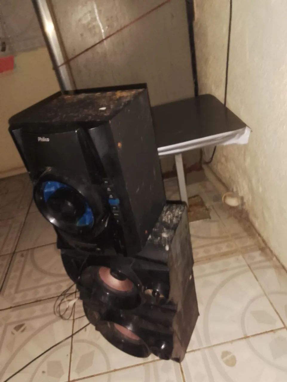 3 caixa de som preta  - Foto 3