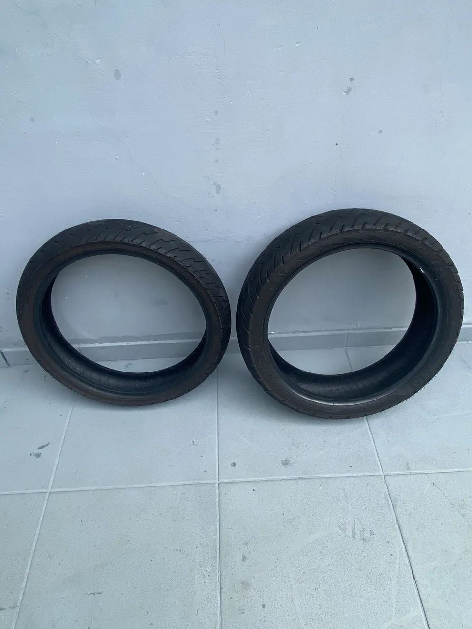 Par de pneus para moto 