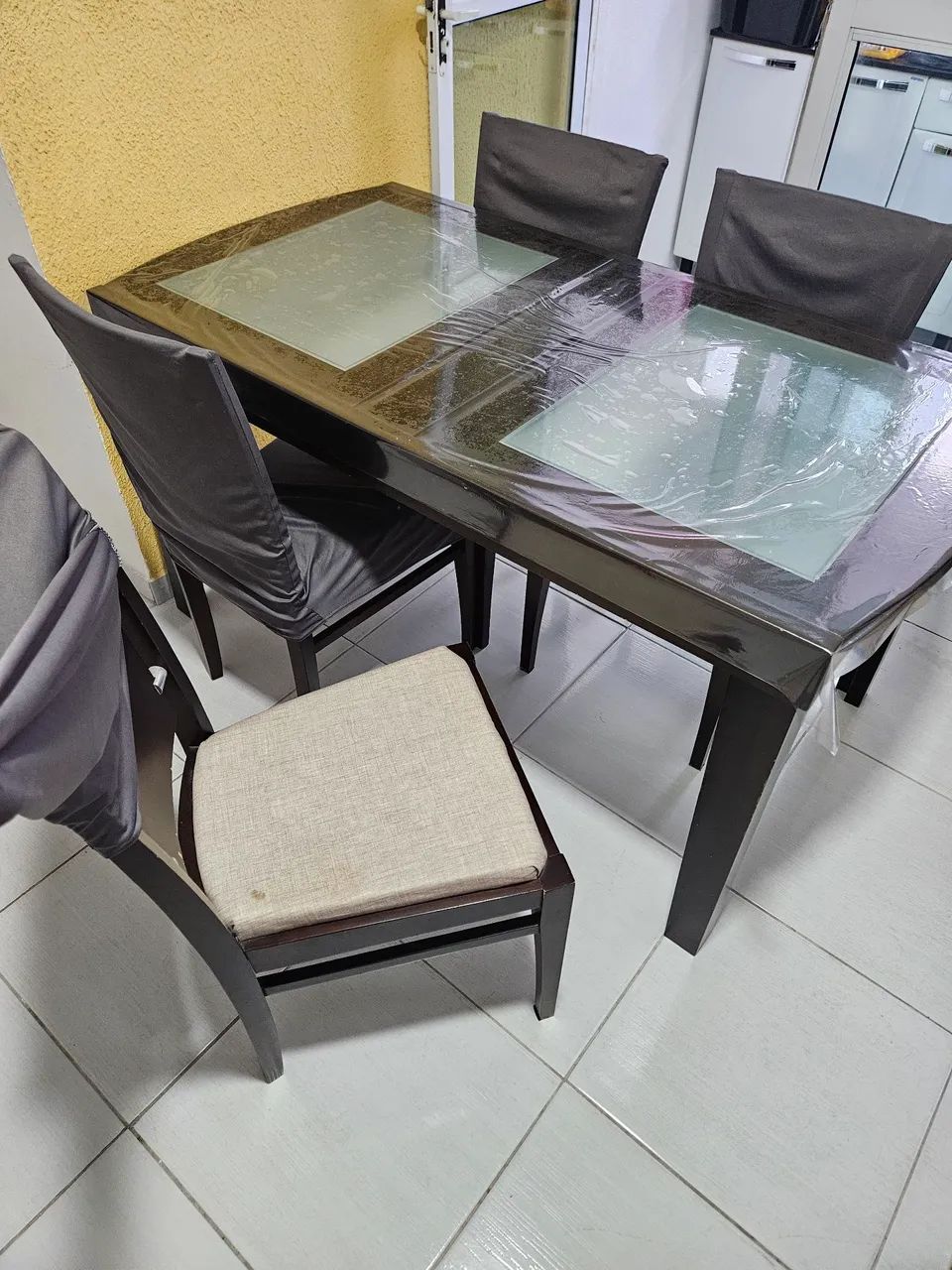 Mesa com 6 cadeiras - Foto 2