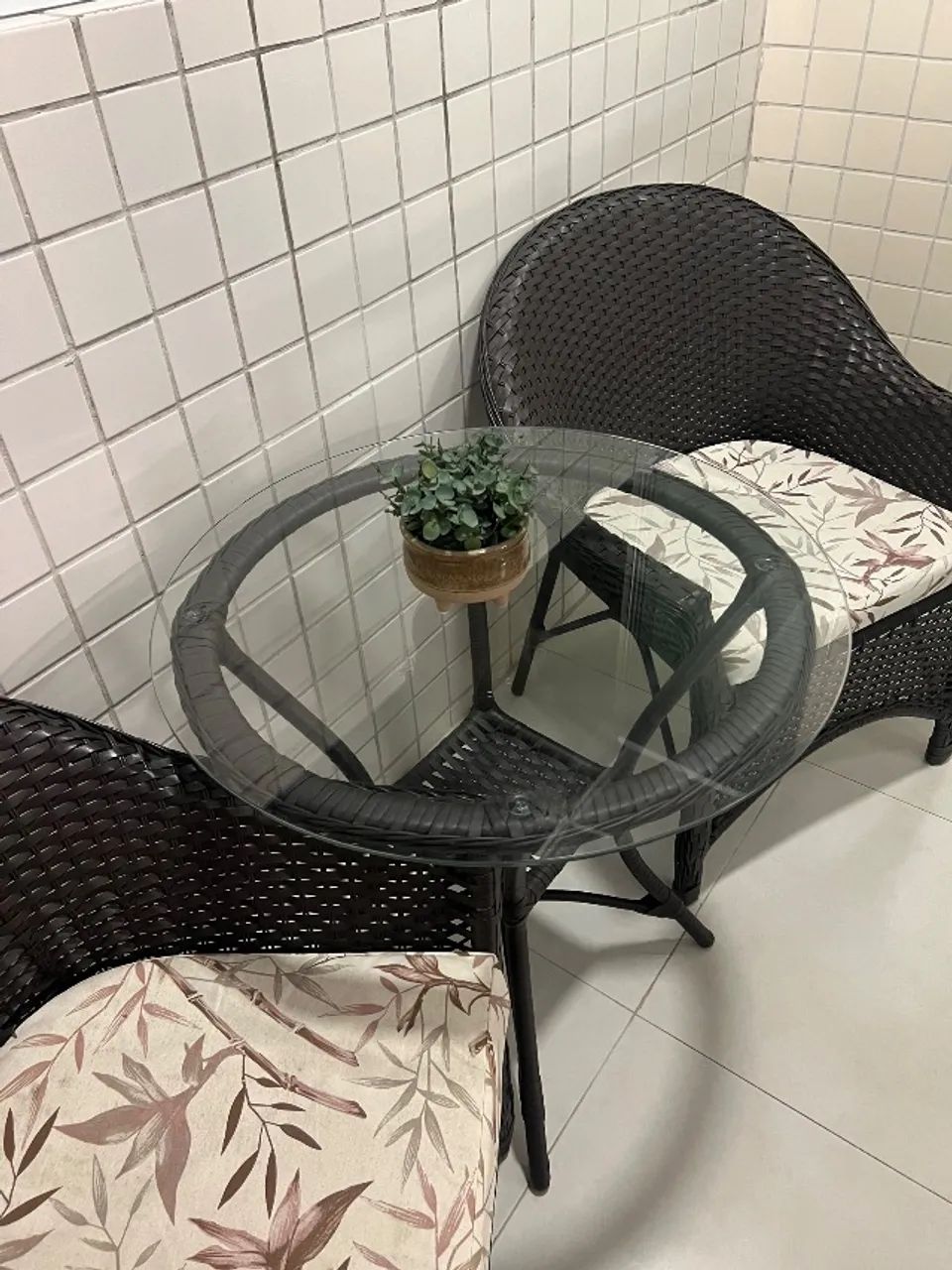 Conjunto de mesa com duas cadeiras para terraço e varanda  - Foto 2