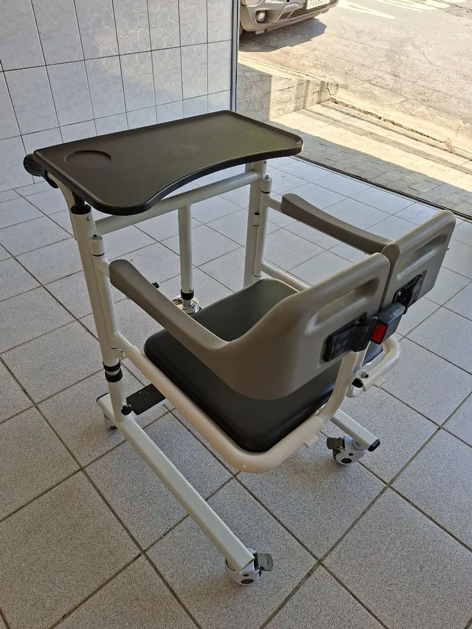 Cadeira de transferência hidráulica - Foto 2