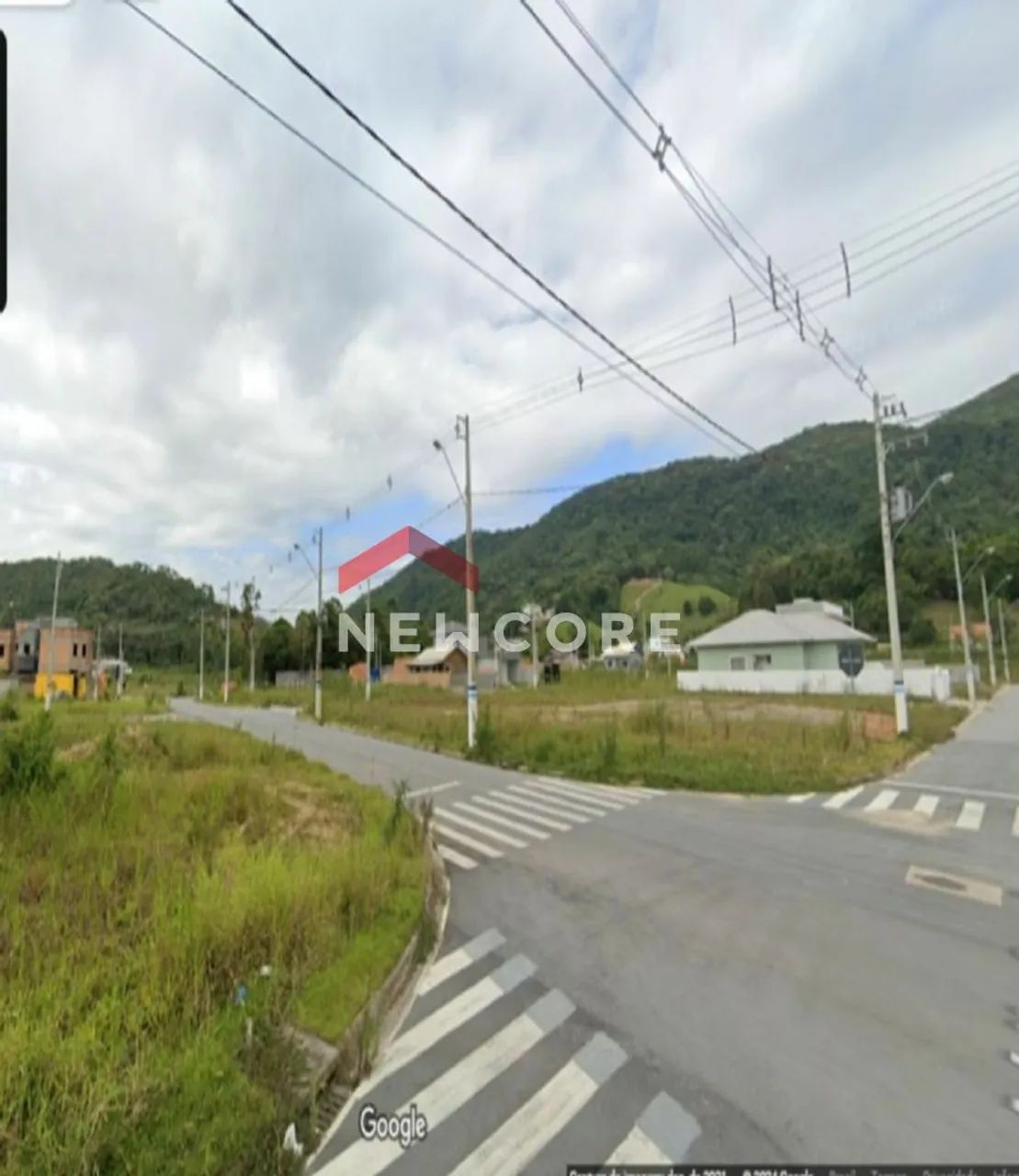 Casa em Rua das Rosas - Forquilhas - São José/SC