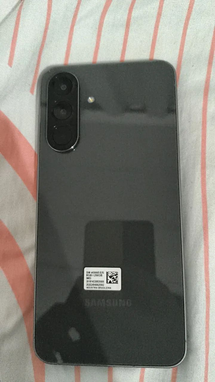Celular Samsung Galaxy A56, 256 memória  - Foto 2