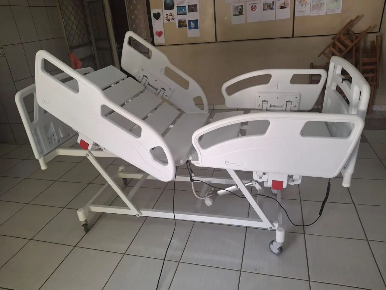 CAMA HOSPITALAR MOTORIZADA  - Foto 2