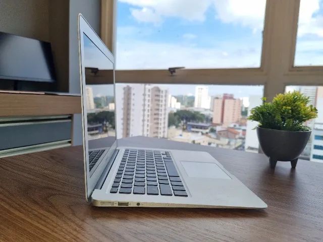 Notebook Apple MacbBook Air 2017 - Core i5 | 256GB SSD | 8GB DDR3 | 13,3" - Foto 3