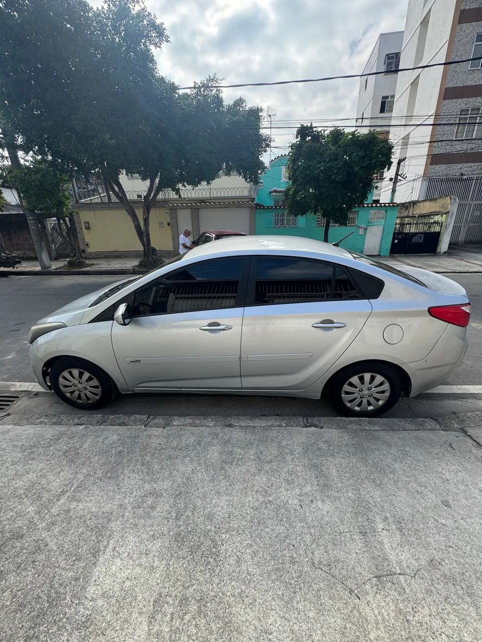 Hyundai Hb20S HB20S C.Plus/C.Style1.0 Flex 12V Mec. 4P 2015