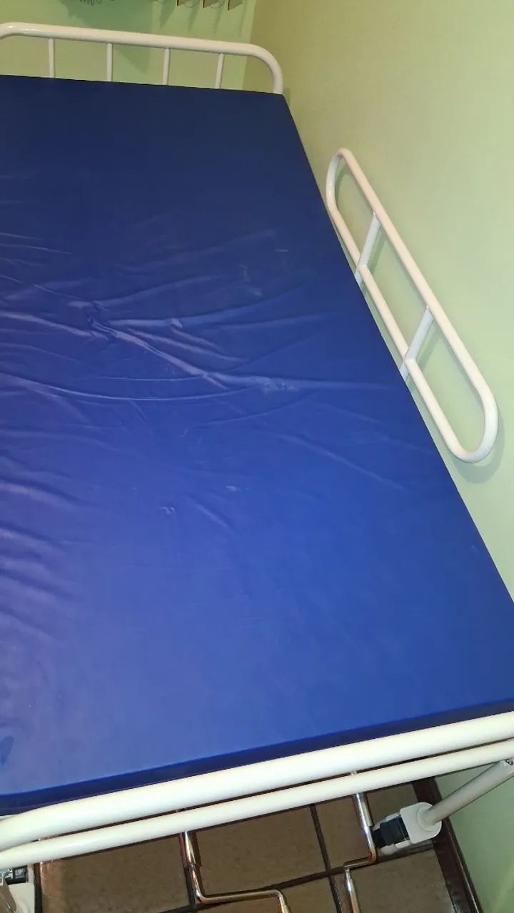 CAMA HOSPITALAR COM COLCHÃO  - Foto 3