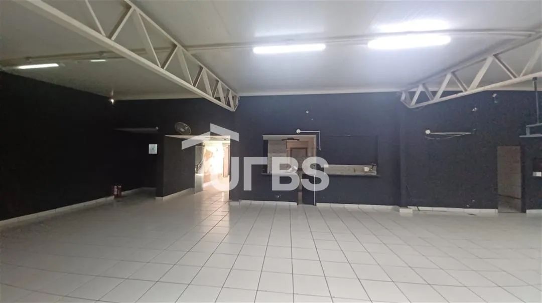 Casa Comercial de 370,00 m² em Localização Privilegiada - Nova Suiça - Foto 2