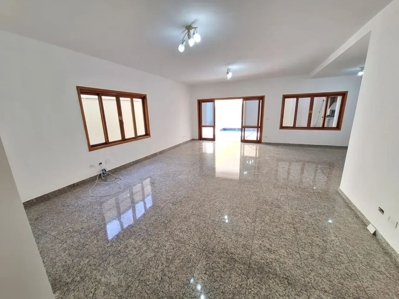 Casa Pra Locação Residencial 4 - Foto 2