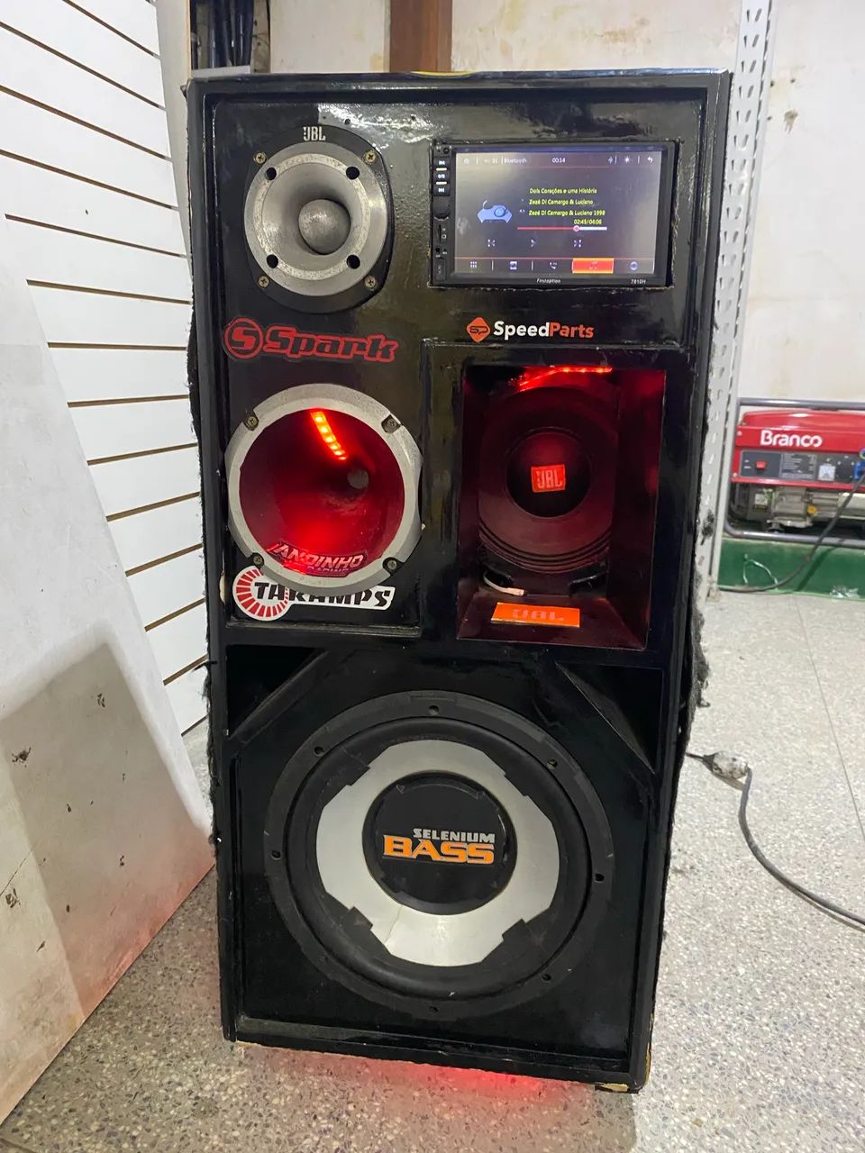 Vendo ou troco em som menor celular jbl  - Foto 3
