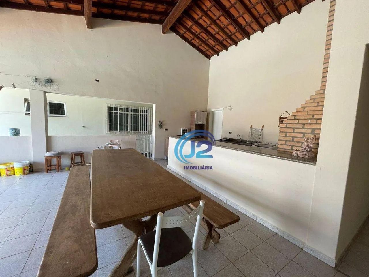 Casa ampla com piscina próxima ao centro - Foto 2