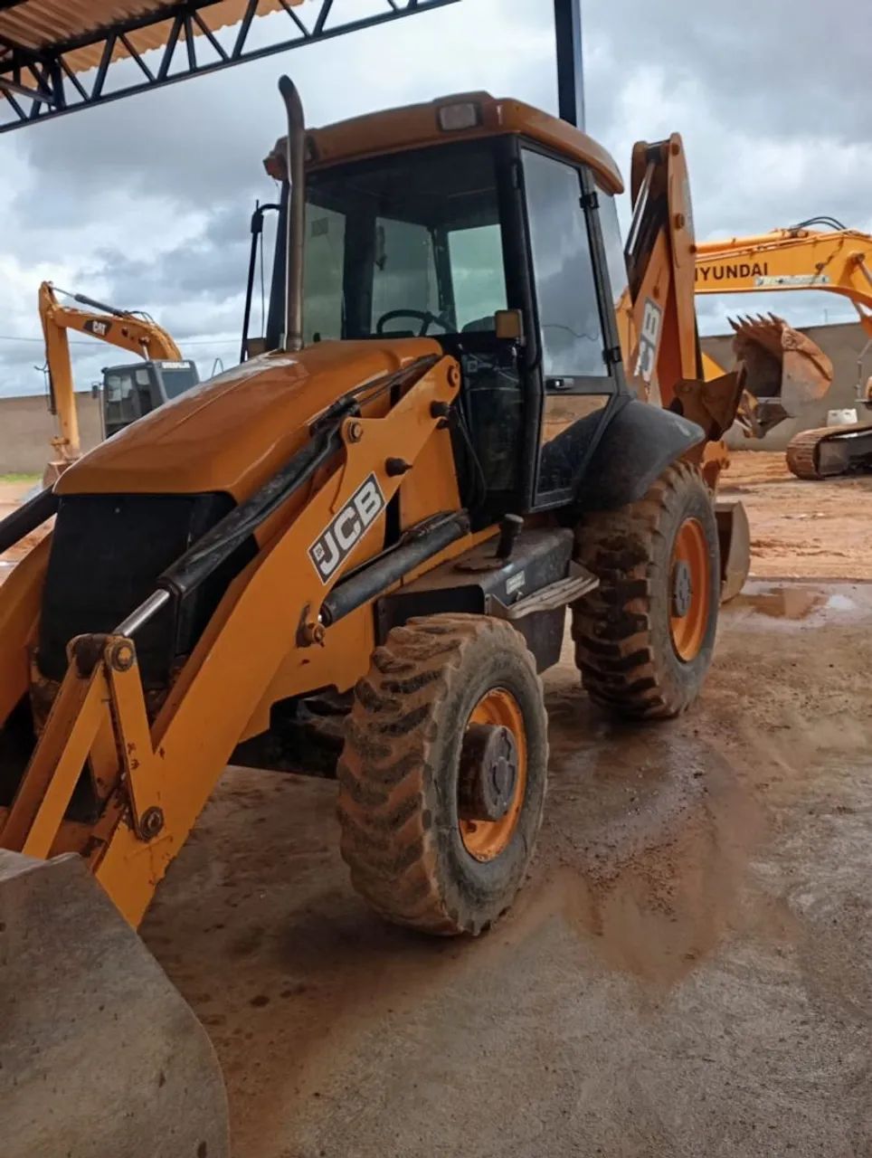JCB 2013