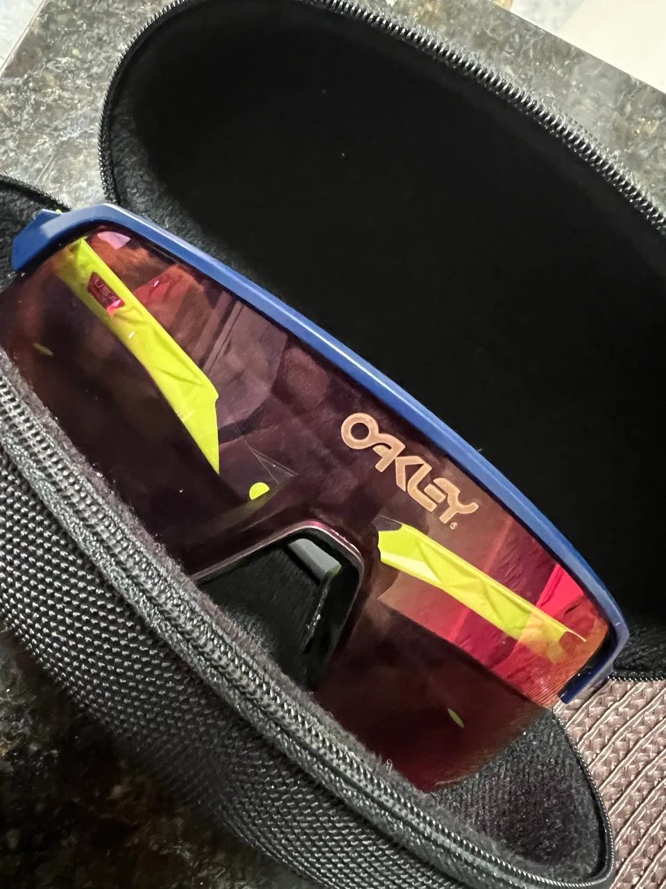 Óculos de Sol Esportivo Oakley Sutro (Com Case) - Foto 3