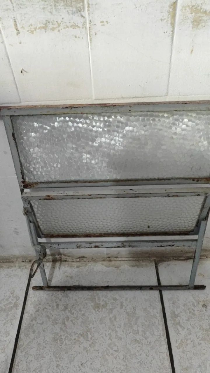 Casement Window with Pivot Function65203911362817120