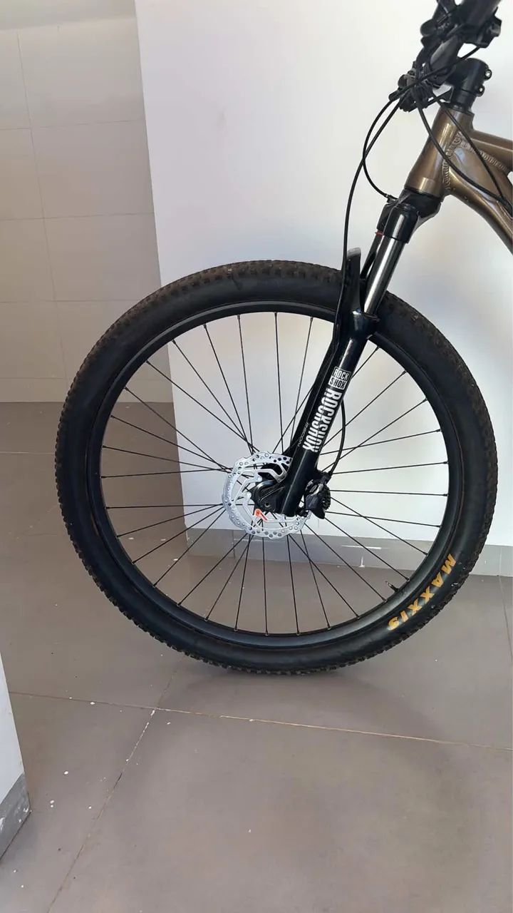 Vendo bicicleta para trilha