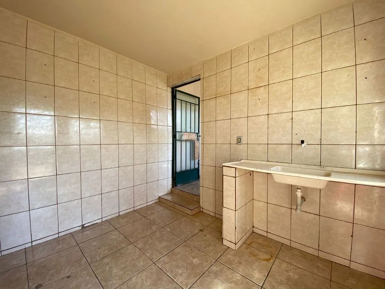 ALUGO CASA NO BAIRRO CAIÇARA - Foto 5