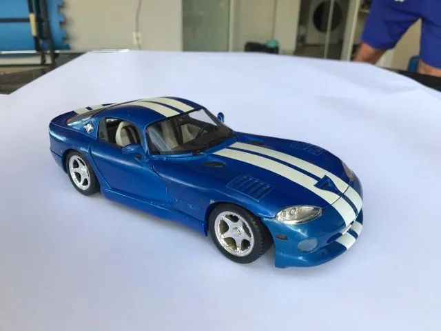 Miniatura Dodge Viper GTS Maisto 1:18 - Miniatura em Metal, Coleção decoração ou exposição