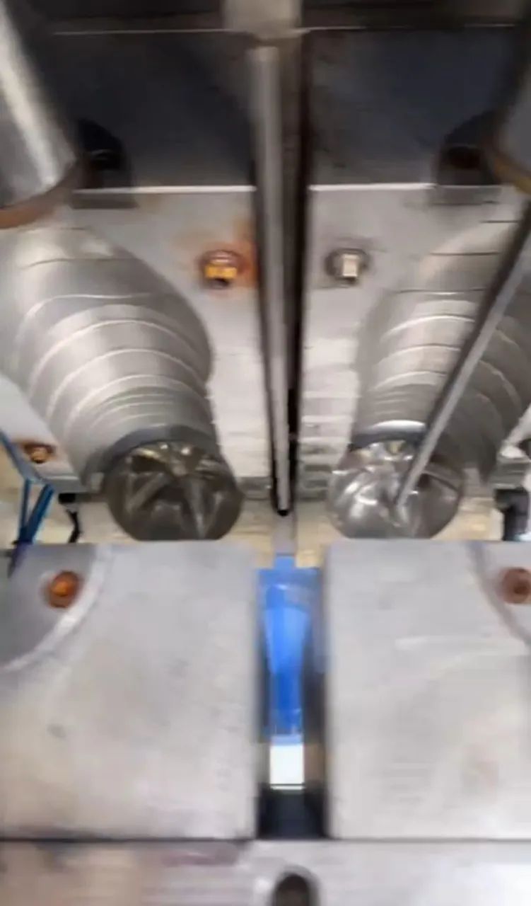 Sopradora semi automática 2 cavidades  - Foto 2