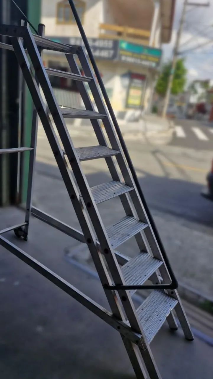Escada plataforma