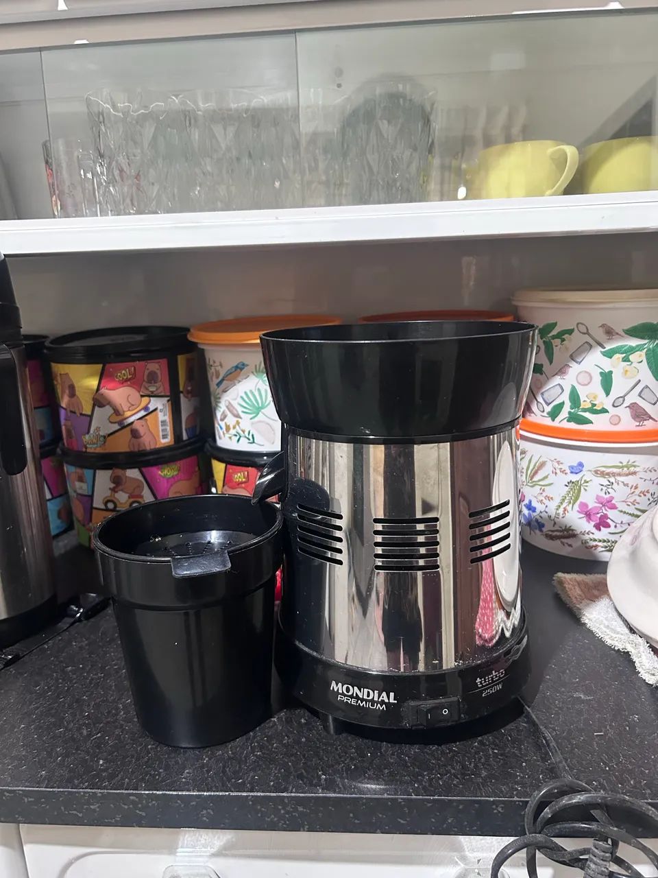 Espremedor de laranja elétrico 