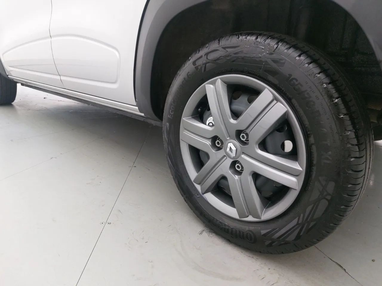 Renault Kwid 1.0 Zen, foto 12 de 18