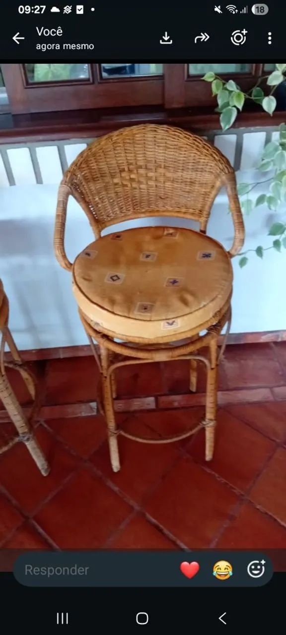 3 ( três)  banquetas de vime - Foto 3