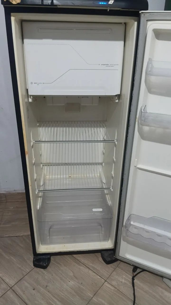Geladeira Electrolux 322 litros - Foto 2