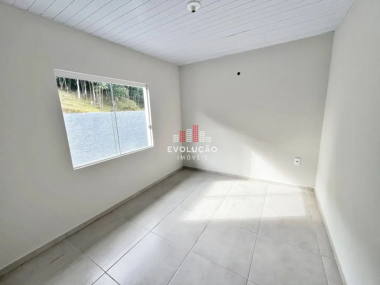 CASA 2 Quartos, 2 Vagas - Santo Amaro da Imperatriz - Foto 3