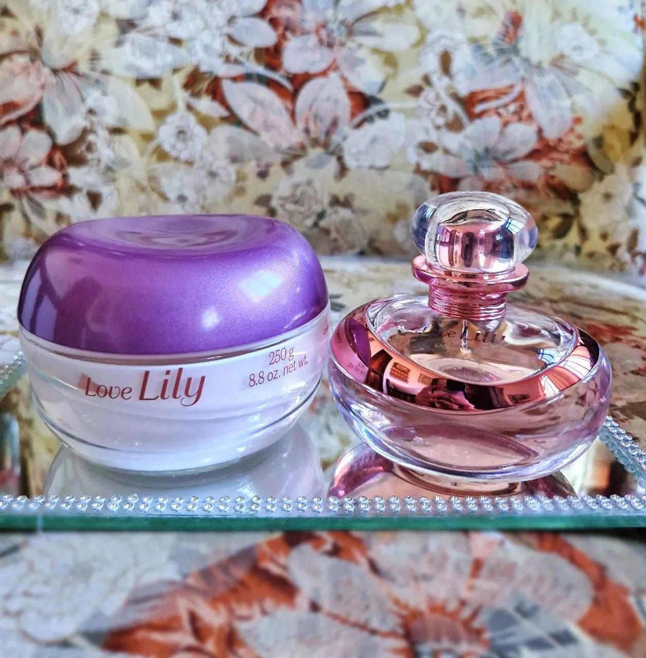 Kit Love Lily - Perfume e Creme Acetinado - O Boticário