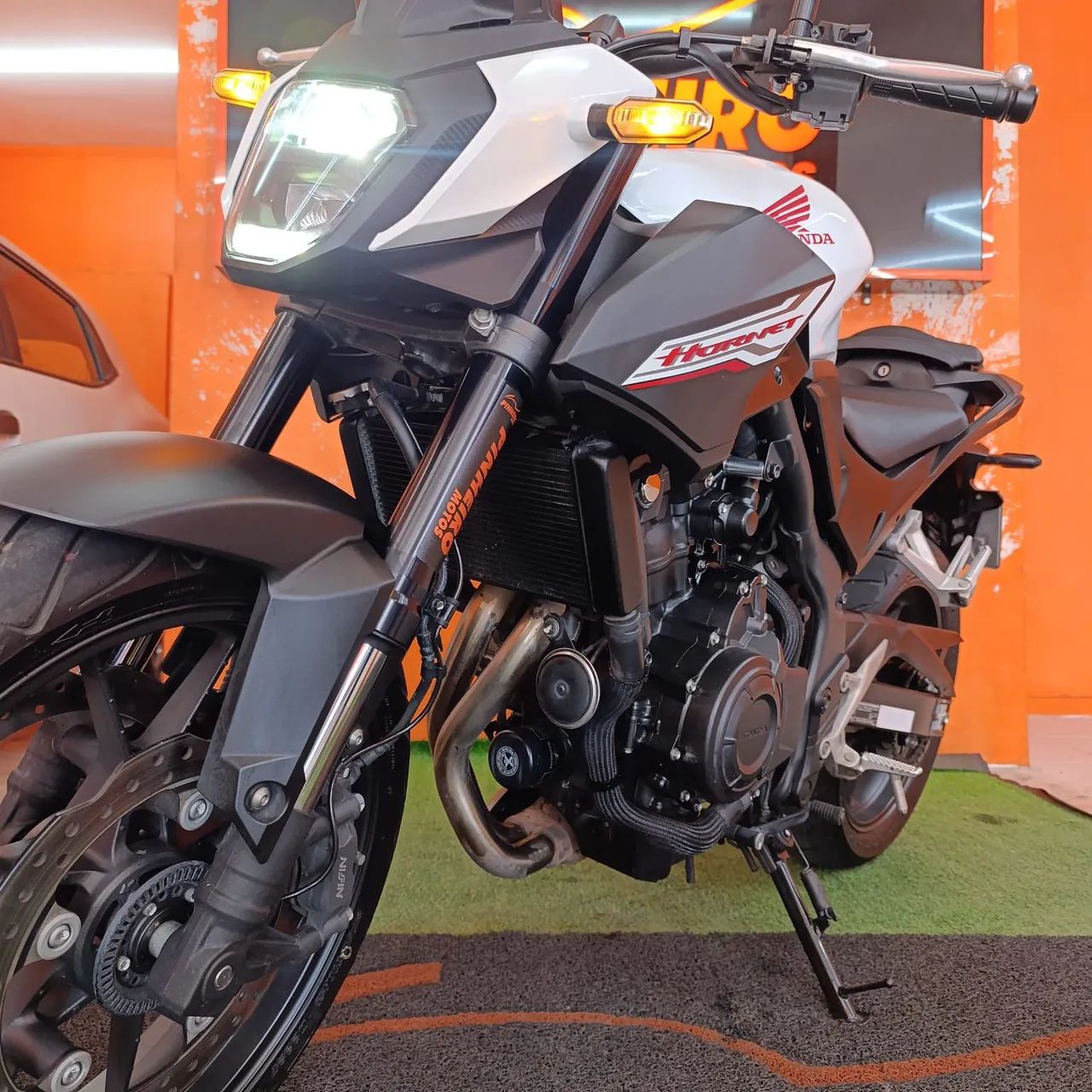 CB 500 HORNET  - Foto 4