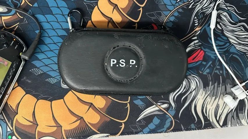 PSP Desbloqueado + Case de brinde e adaptador - Foto 3
