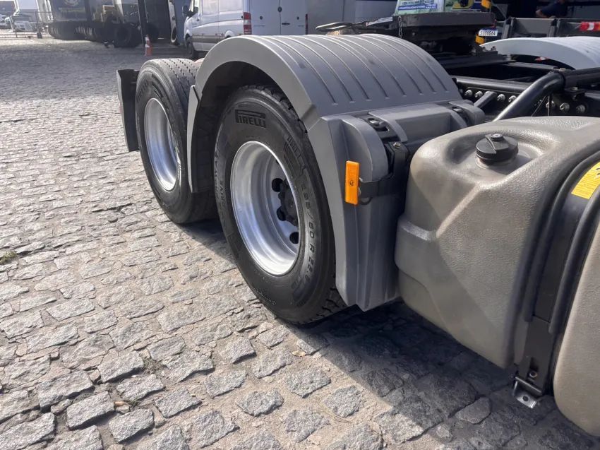 Mercedes-Benz Axor 2544 / 6x2 Ano 2021/2021- Caminhão Usado Seminovo - Foto 3