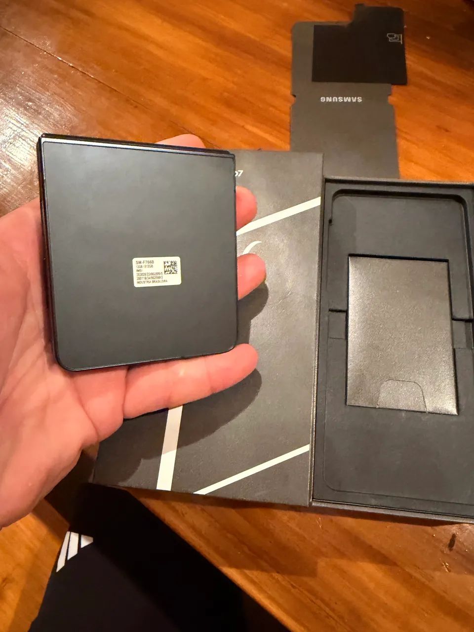 SANSUNG GALAXY Z FLIP 7 512gb - Foto 2