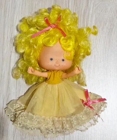 Boneca coleção moranguinho Quindinzinho  - Foto 2