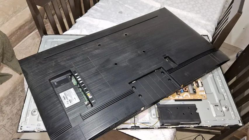 Peças Smart TV Samsung 50 Polegadas - Modelo: UN50NU7400GXZD - Foto 3