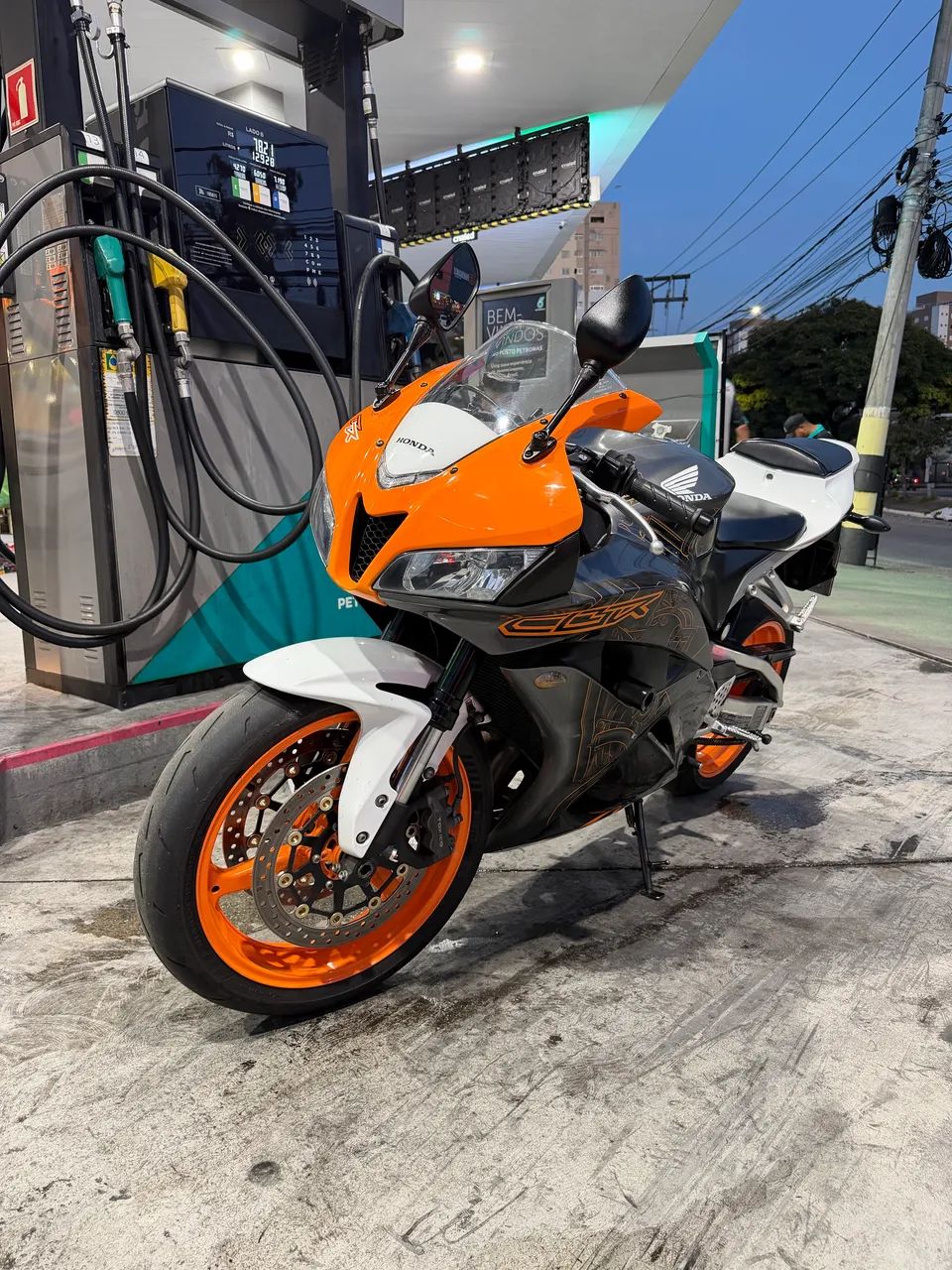 Cbr 600 rr  - Foto 3