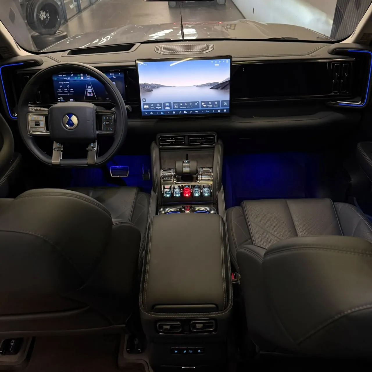 Denza B5 4WD, foto 11 de 20