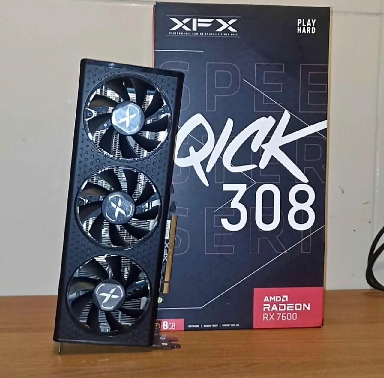 Placa de Video Rx 7600 triple fan - Foto 2