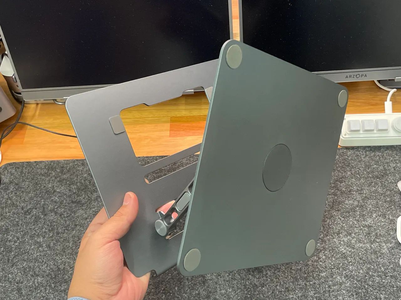 Suporte para MacBook MCHOSE giratório - Foto 4